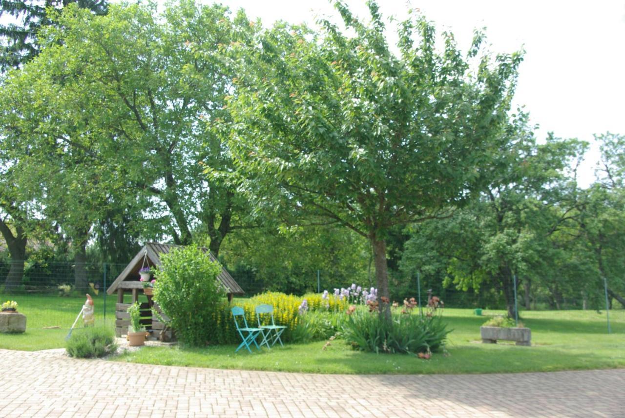 Gite Les Herissons Guevenatten Exterior foto
